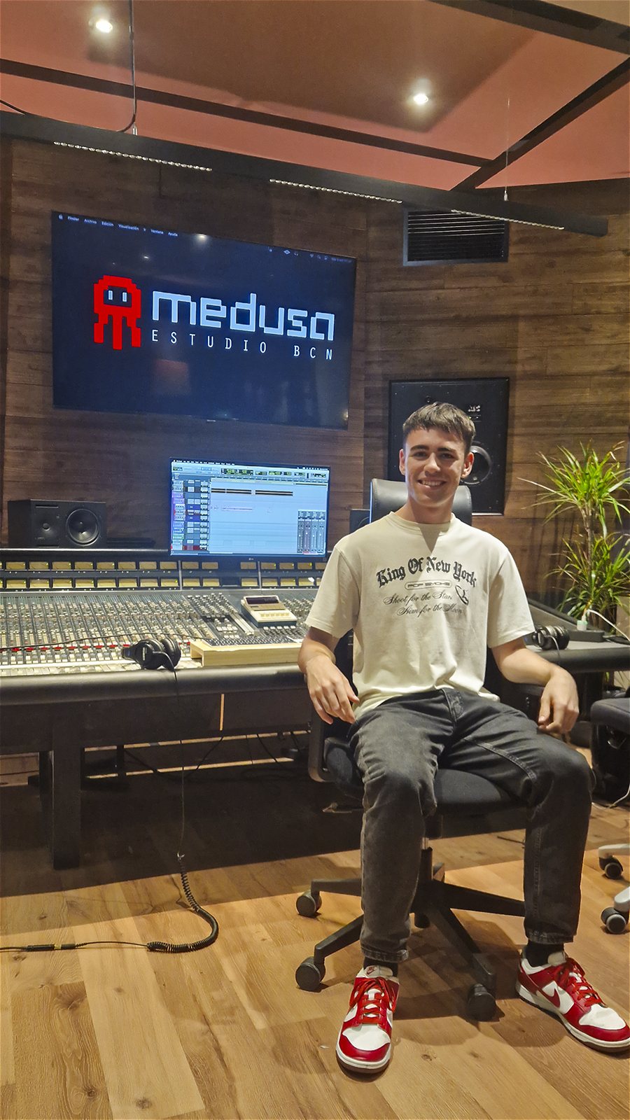 Alan Alepuz en sesión de producción en As Estudio, Barcelona